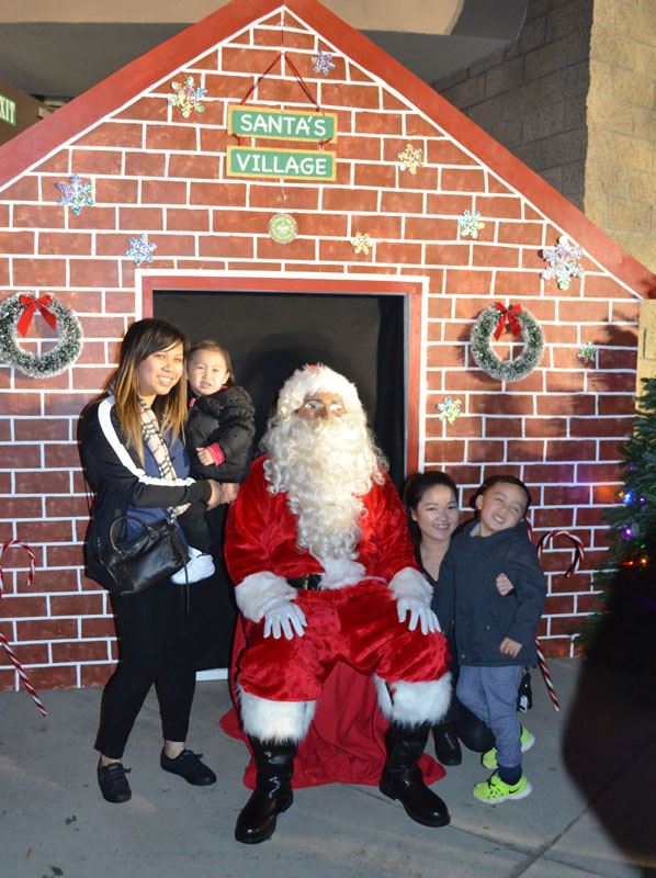 Holiday Snow Village 2015 61